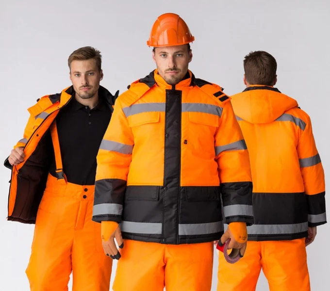 Наносим логотипы